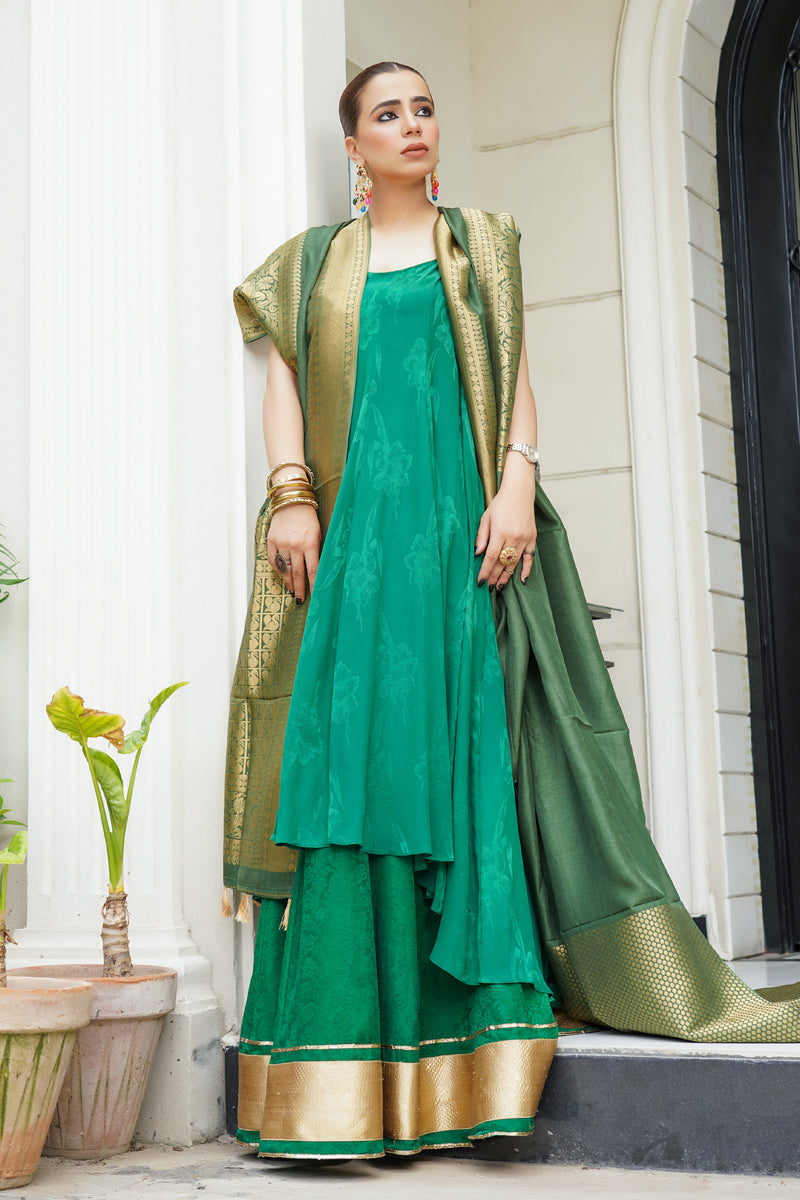 Sabahat-suroor-e-jan-luxe-pret