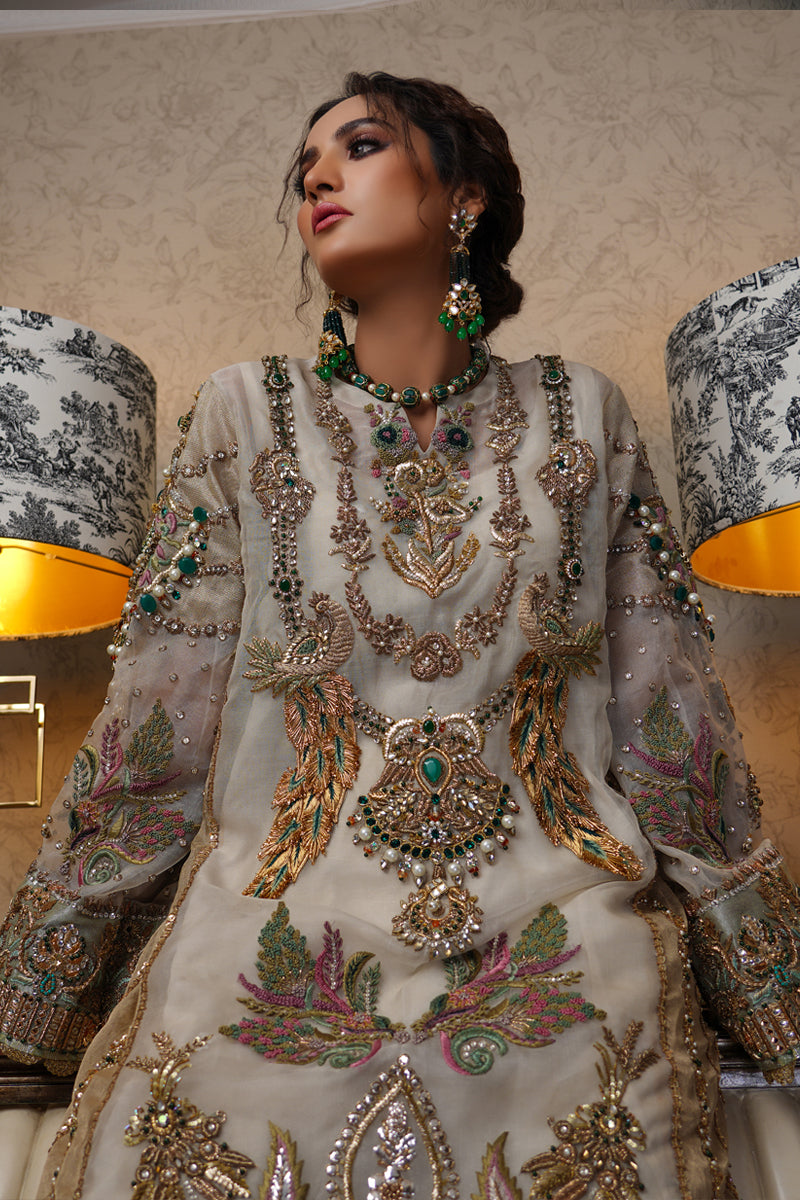 Narjis-husan-e-javidaan-couture